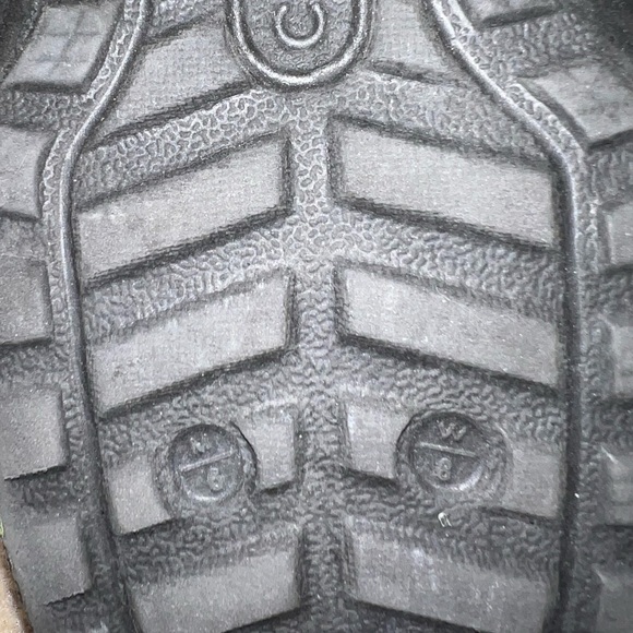 Crocs lightening bolt fur lined M6-W8 - Picture 4 of 4